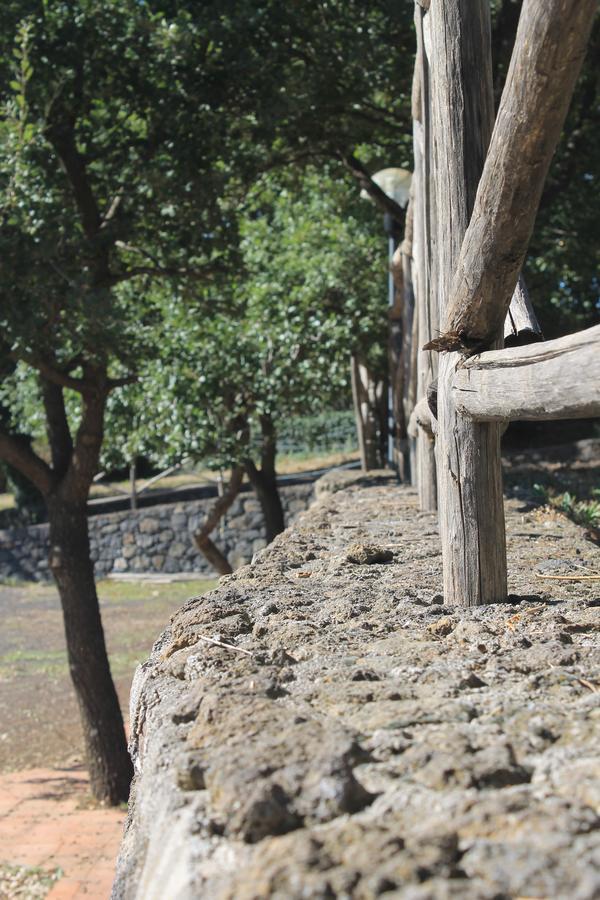 Le Cisterne Dell'Etna Hotel Calcerana-Marina Exterior foto
