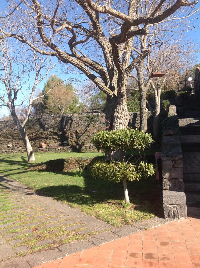 Le Cisterne Dell'Etna Hotel Calcerana-Marina Exterior foto